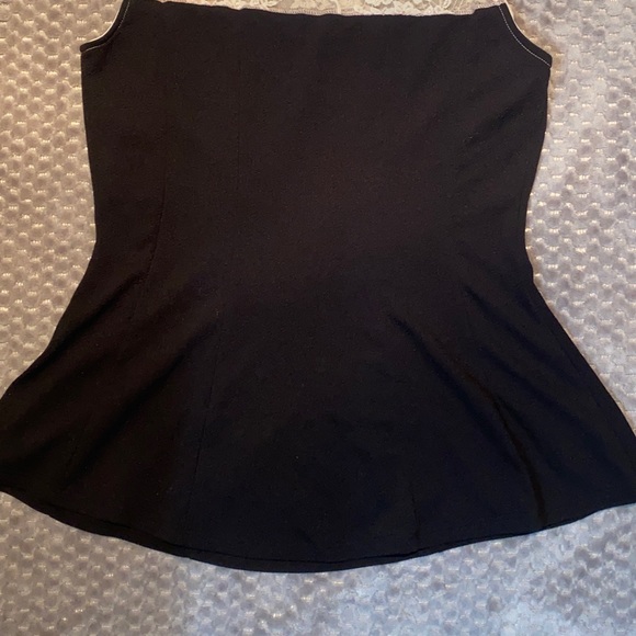 Adorable black and white lace and flare top size XL - Picture 5 of 9